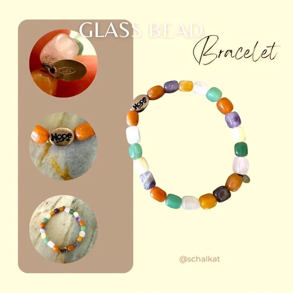 💼Glass Bead Sterling Silver 925 bracelet on elastic. 7 inches before stretch
